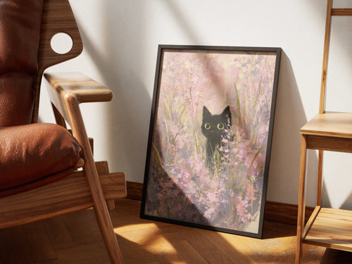 Bloom, Wandkunst mit schwarzem Kätzchen in Wildblumen